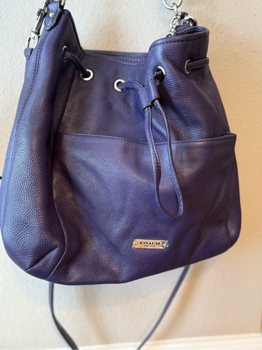 Coach Pebbled Leather Bucket Bag Purple Navy Drawstring Crossbody Boho Chic